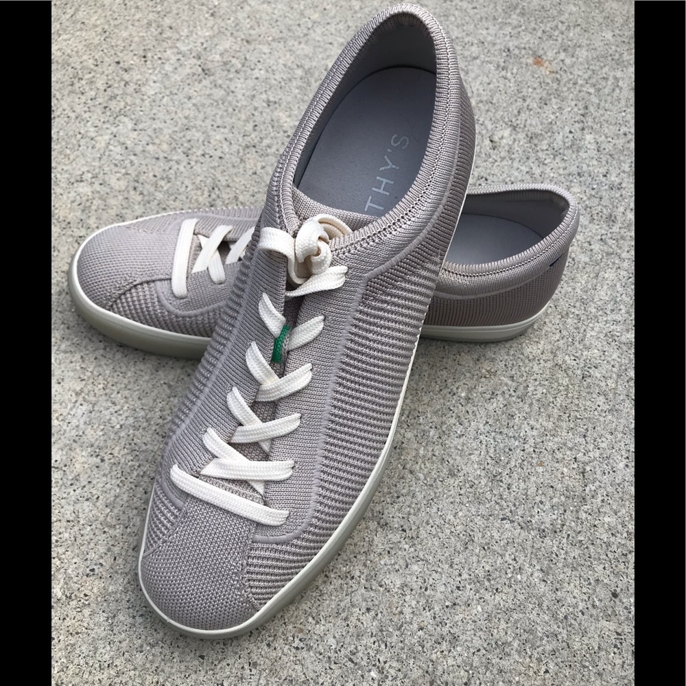 Rothy’s Lace Up Sneakers Vintage Gray size 9 New Limited Edition Grey